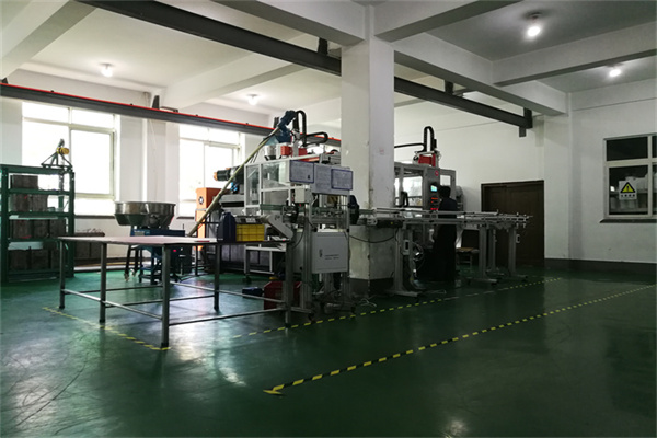 全自動吹塑機